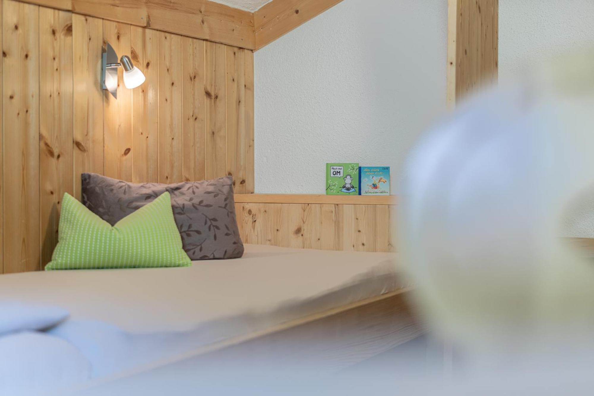 Der Ortnerhof - Hotel & Reiterhof Prägraten Δωμάτιο φωτογραφία