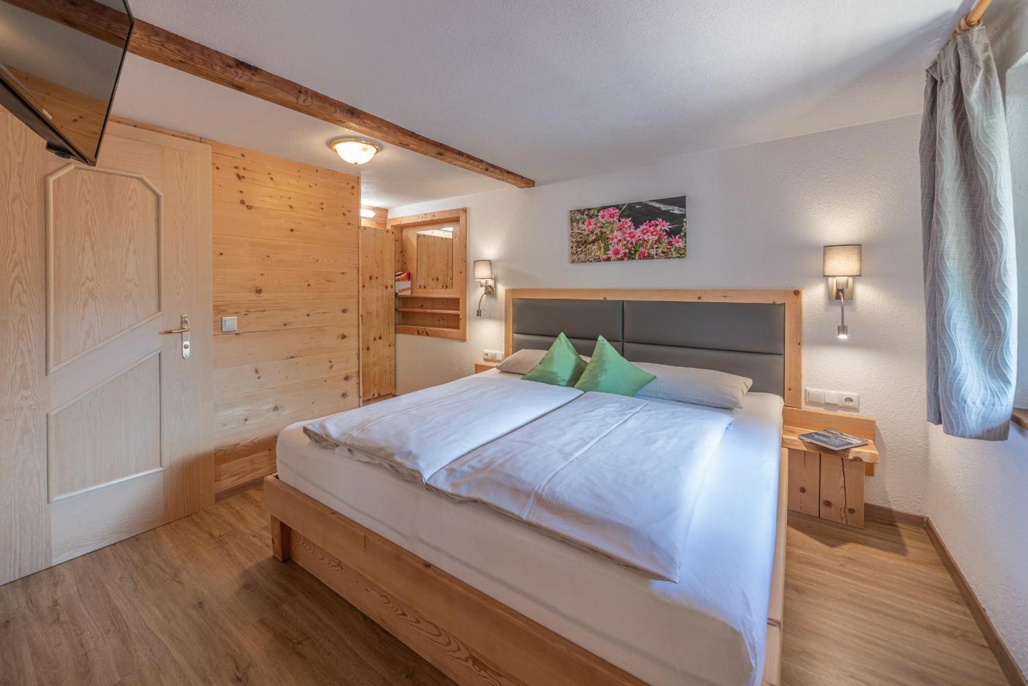 Der Ortnerhof - Hotel & Reiterhof Prägraten Δωμάτιο φωτογραφία