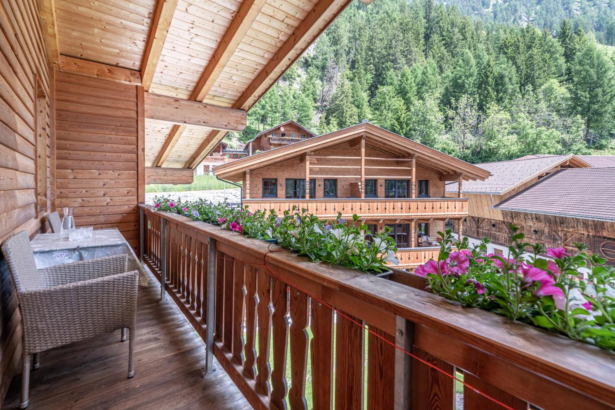 Der Ortnerhof - Hotel & Reiterhof Prägraten Δωμάτιο φωτογραφία