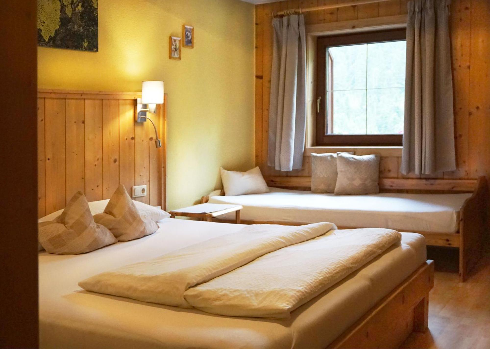 Der Ortnerhof - Hotel & Reiterhof Prägraten Δωμάτιο φωτογραφία